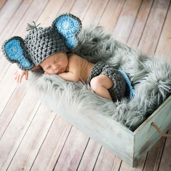 Brother Sister Design Studio Crochet Baby Elephant Newborn Set - NWT - Picture 1 of 3